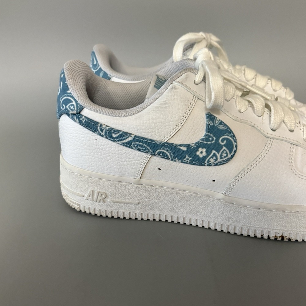 Nike Air Force 1 Low '07 Sneakers Womens 9 White Blue Paisley DH4406-100 - Picture 10 of 16